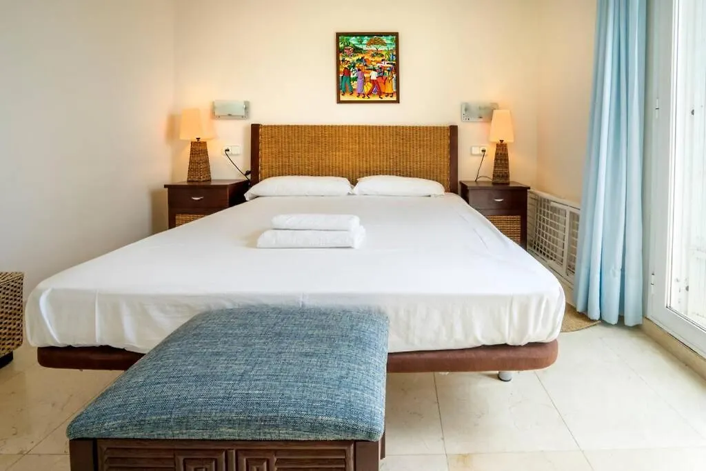 Casa A L'Estartit 100M Playa, Wifi.Vistas Mar Y Piscina Villa 0*,  Spain