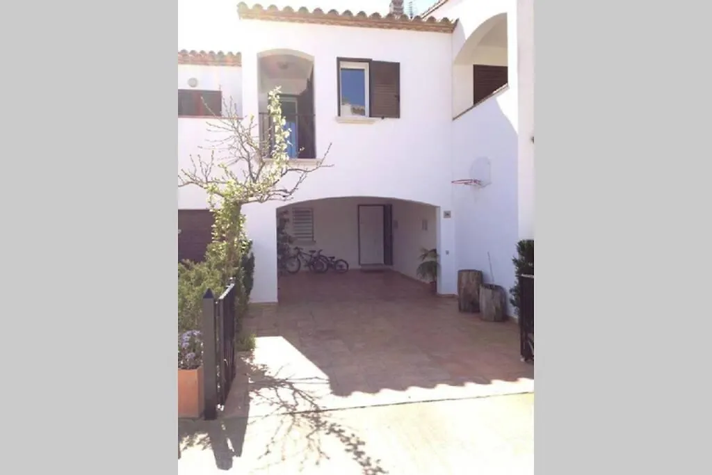 Casa A L'Estartit 100M Playa, Wifi.Vistas Mar Y Piscina Villa Holiday home